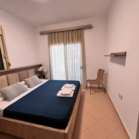 Guest house Julia Qerret Golem (Tirana)
